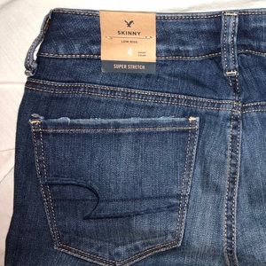 American Eagle BRAND NEW jeans
